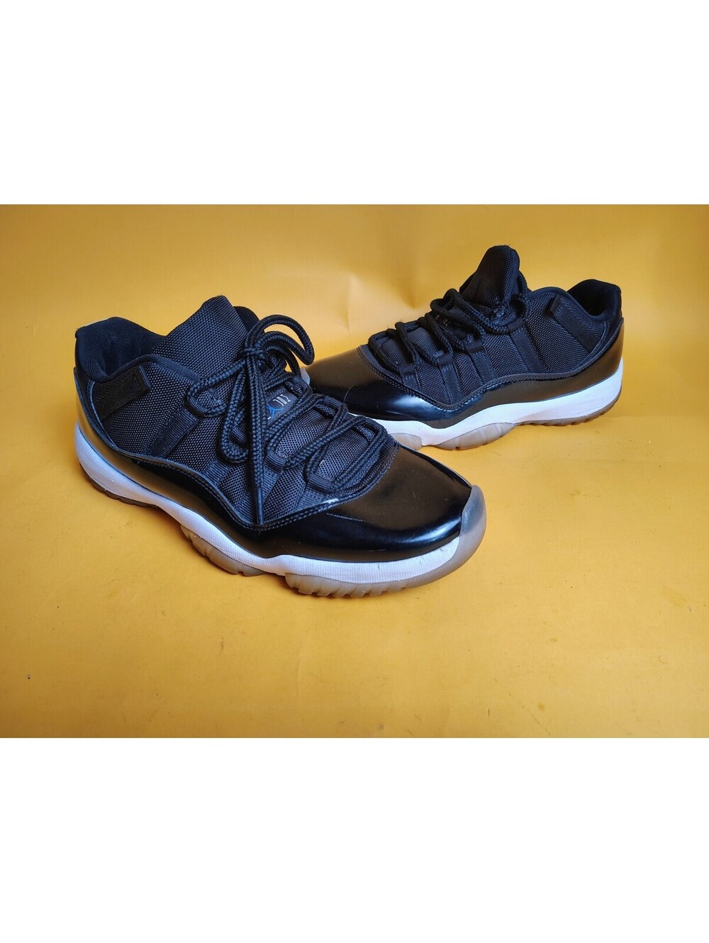 Air Jordan 11 XI Retro Low Space Jam Black Royal FV5104-004 Men's Size 9.5 Used